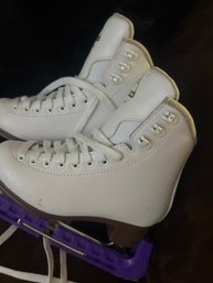 Childrens Ice Skates (White Figure Skates With Guards)