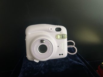 Fujifilm Instax Mini 11 Instant Camera