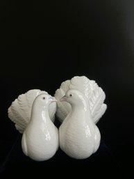 Lladro Kissing Doves Lovebirds Porcelain Figurine 1169