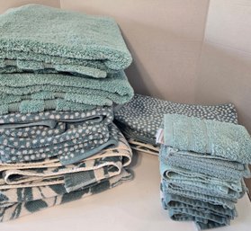 Green Towel Lot
