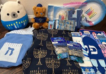 Hanukkah Decor Lot