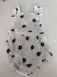 Cat & Jack 6-9m Baby Romper