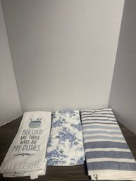 Kitchen Towel Lot