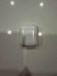 Apple Airpods (1st Generation) With Charging Case - White