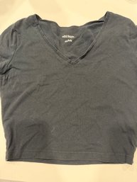 Wild Favle Cropped V Neck - Black - Small