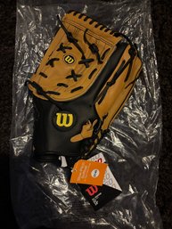 Wilson A360 Softball Glove. Size 14 New