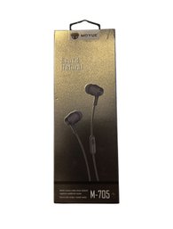 Moyue Wired Headphones. New In Box. Black