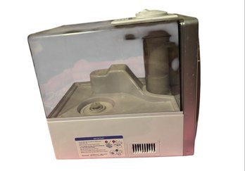 Levoit LV600HH Hybrid Ultrasonic Humidifier.