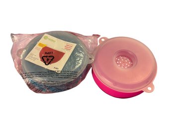 2- Micro Pop Tupperware. Silicone Popcorn Popper