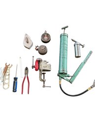 Lever Grease Gun / Tool Lot