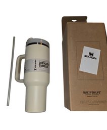 Off White Stanley 40 Oz Cup New