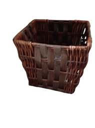 Basket With Wood Chip Chestnut