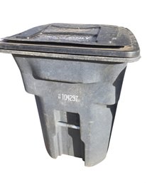 Residential Curbside Trash Can