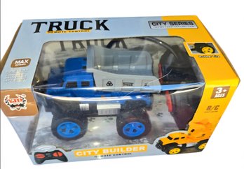 City Series' Remote-controlled Dumper Truck