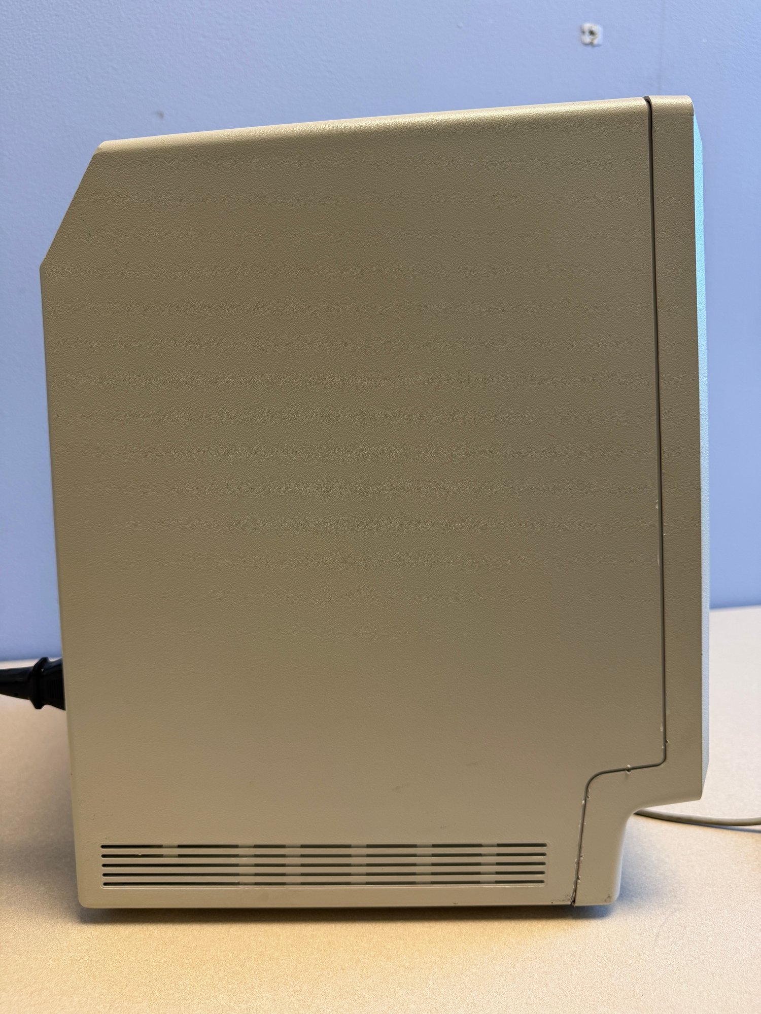 1987 Apple Macintosh Plus 1Mb Vintage Personal Computer Apple Computer ...
