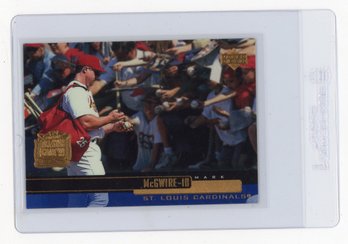 2000 Upper Deck Mark McGwire All Star Baseball Card