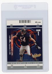 2004 Fleer Authentix Brian Urlacher Football Card
