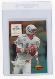 1994 Skybox Dan Marino Football Card
