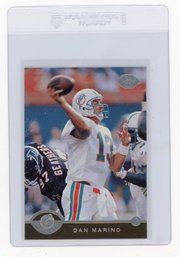 1996 Donruss Leaf Dan Marino Football Card