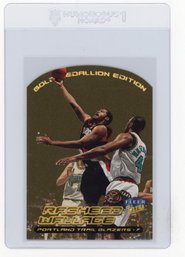1999 Fleer Ultra Rasheed Wallace Gold Medallion Edition Die Cut Basketball Card