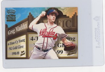 2000 Pacific Crown Royale Jeter Greg Maddux Attractions Baseball Card
