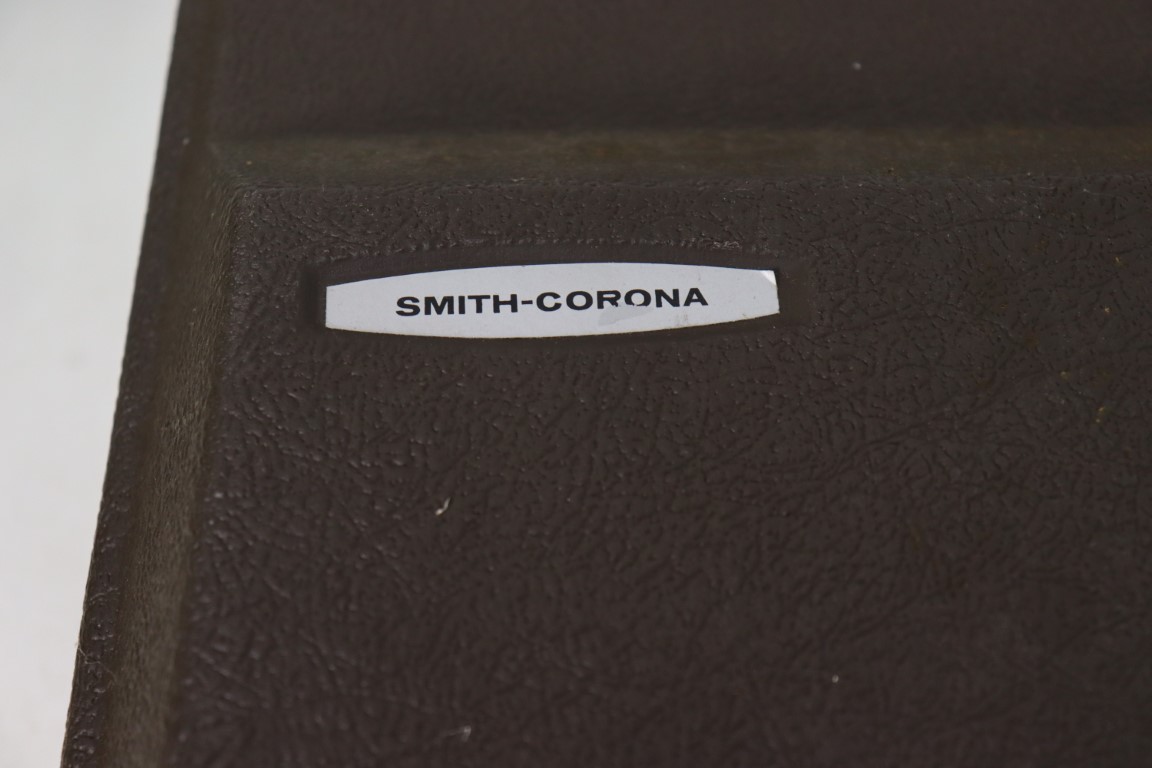 Cartuccia Laterale Nera FJA Products Cartuccia Nastro Laterale Per Macchina Da Scrivere Smith Corona Super 12 - Originale FJA, Nero Superman Mondadori - Foto 8