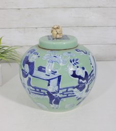 Vintage Chinese Porcelain Ginger Jar W/ Lid  Blue & White Figural Scene  9.5'H