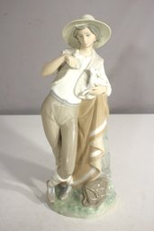 Lladro Spain Porcelain Figurine  'Shepherd With Lamb'  11.5H