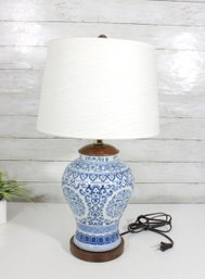 Vintage Blue & White Porcelain Table Lamp W/ Wood Base  Laurent  Classic Chinoiserie Style  24'