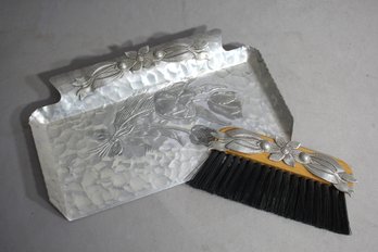 Vintage Rodney Kent 444 Hand Hammered Butler's Crumb Catcher With Brush Flower