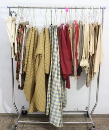 Rack A-Large Mixed Lot Of Vintage Linens  Napkins, Tablecloths, Couch Covers & More