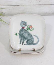 5.5' Mid Century 1947-1955 (3) Vintage Glidden Pottery Hand Painted Sitting Gray Cat Figures Dessert Plates Sq