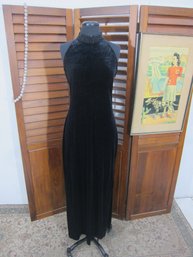 Reggio Black Velvet Evening Gown  Small  Rhinestone Halter Neck  Open Back