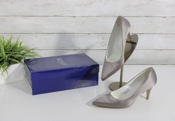 #7-Versani Metallic Taupe Pumps  Made In Italy  Womens Size 7.5  Classic Heel W/ Box