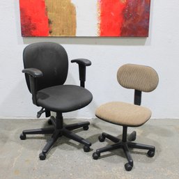 Lot Of 2 Office Desk Chairs  Adjustable Swivel Task Chairs W/ Rolling Casters