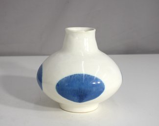 Moore Studio Pottery Vase  5.5' White & Blue Modernist Ceramic, Signed For Dry Flowers Only