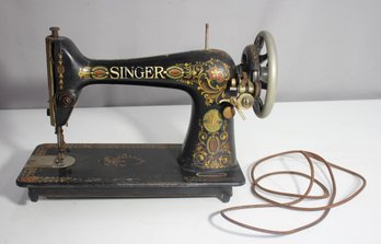 Antique Singer Sewing Machine  Hand Crank  Untested  Ornate Design