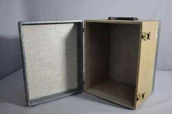 Retro Vintage Carrying Case - Some Wear