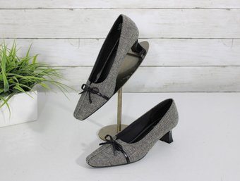 #37-LifeStride Gray Fabric Pumps W/ Bow Detail  Womens Size 6M  Comfort Block Heel