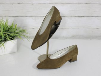 #39-Robert Clergerie Paris Olive Suede Pumps  Low Heel Classic Shoes  Size 6