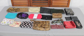 #303-Large Group Lot Of Makeup & Cosmetic Bags  Pouches, Zip Cases & Travel Bags