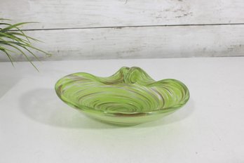 Hand Blown Green Swirl Art Glass Bowl  Freeform Decorative Dish 8' X 7'