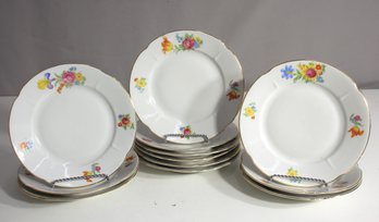 Set Of 12 Vintage 7.5' Floral Round Plates With Gold Trim