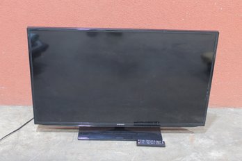Samsung Flat Screen TV W/ Remote  LED HDTV Television-working