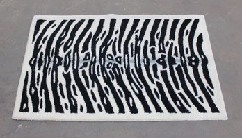 Sahara Collection Zebra Print Accent Rug  Black & White  30 X 50