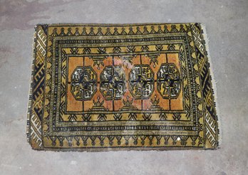 Vintage Small Tribal Oriental Wool Rug / Accent Mat  19.5' X 27.5'