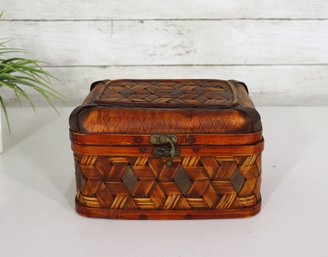 Vintage Woven Wood Trinket / Jewelry Box W/ Hinged Lid  5H X 8W X 6D