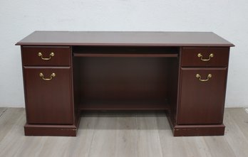 Traditional Double Pedestal Desk 31'h X 24' D X 66.5'W