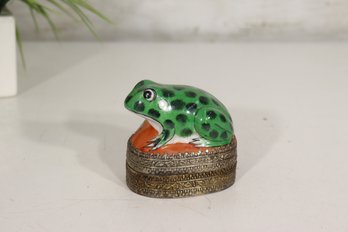 Vintage Enamel Frog Figural Trinket Box  3'H  Metal Base