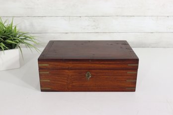 Vintage Bombay Company Wooden Jewelry / Keepsake Box W/ Brass Inlay & Key  12' X 8' X 4.5'